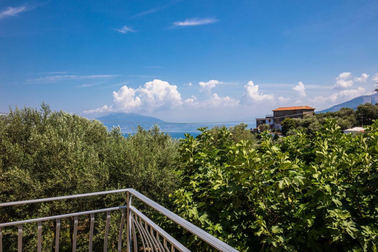 Chez Carme' Apartment Sorrento Exterior photo